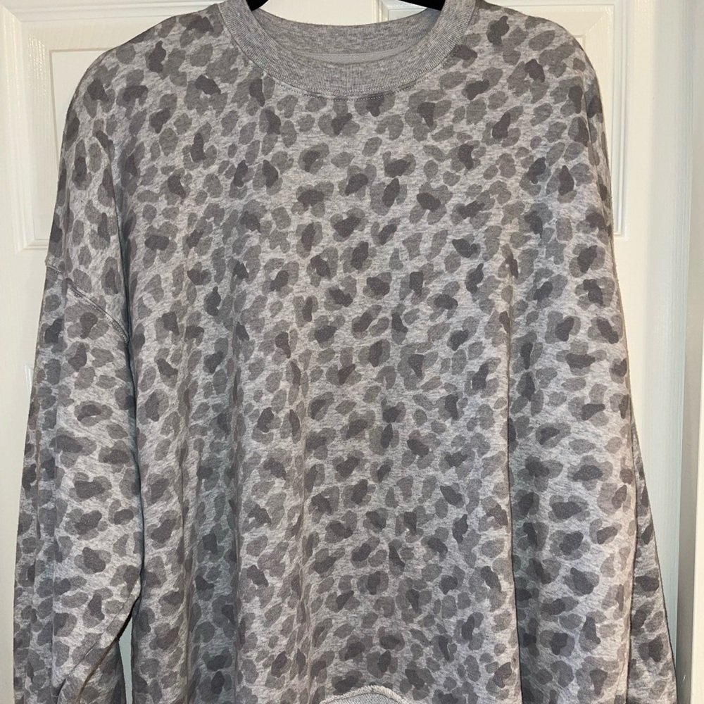 Aerie Leopard Gray Crew